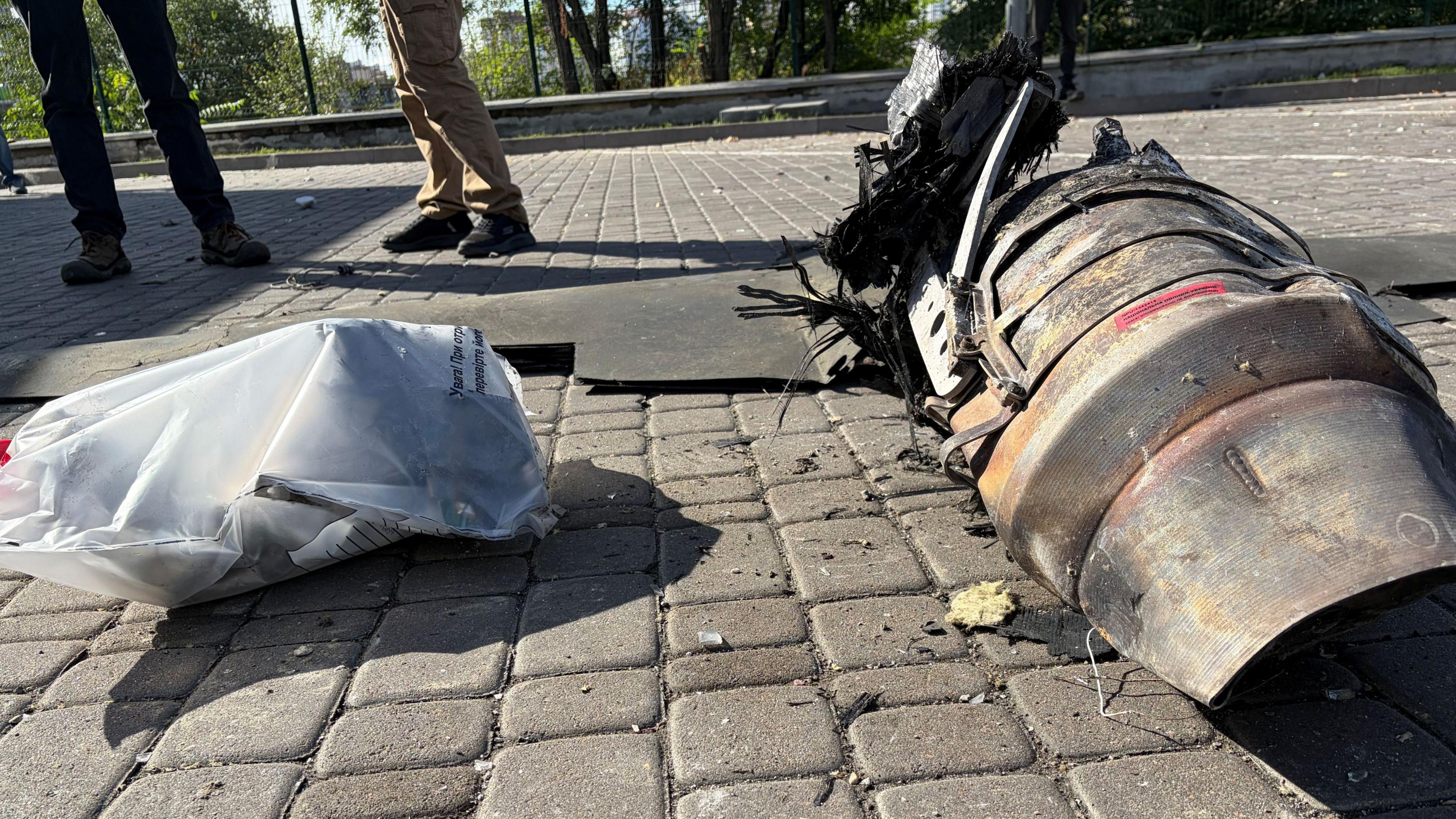 Cold and Conflict: Kyiv Residents Seek Safer Ground