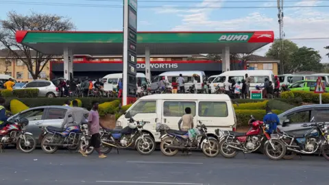 Malawi's Elections Loom Amidst Fuel Shortages and Economic Strain