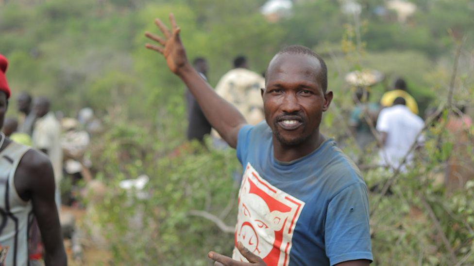 Golden Hope or Golden Hazard: How a Small Nugget Shakes a Kenyan Village