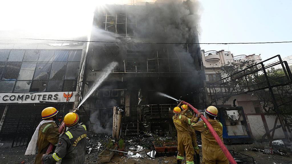 Inquiry Ordered After 15 Killed by Building Fire in Lucknow: A Wake‑up Call for Fire Safety in India