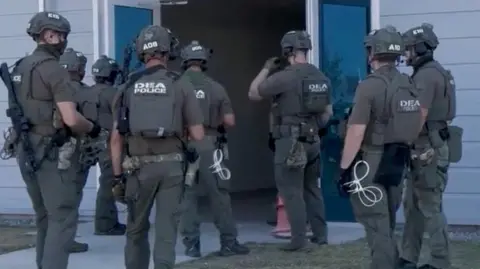 South Korea Secures Release of Nationals Detained in US Immigration Raid