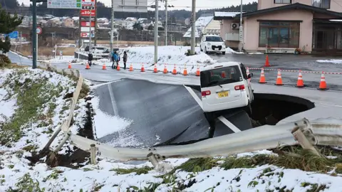 Japan on High Alert: Concerns of Future Megaquake Following Recent Tremors