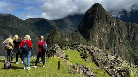 Machu Picchu Faces Dispute Over Tourist Transport Services