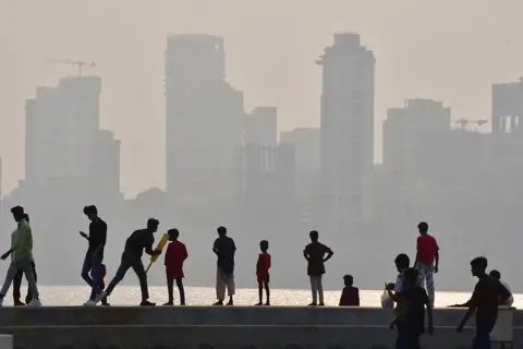 India's Declining Sunshine: A Looming Crisis for Solar Energy and Agriculture