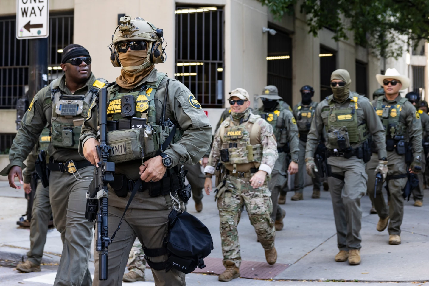 Federal Immigration Enforcement Escalates in Major U.S. Cities Amid Community Backlash