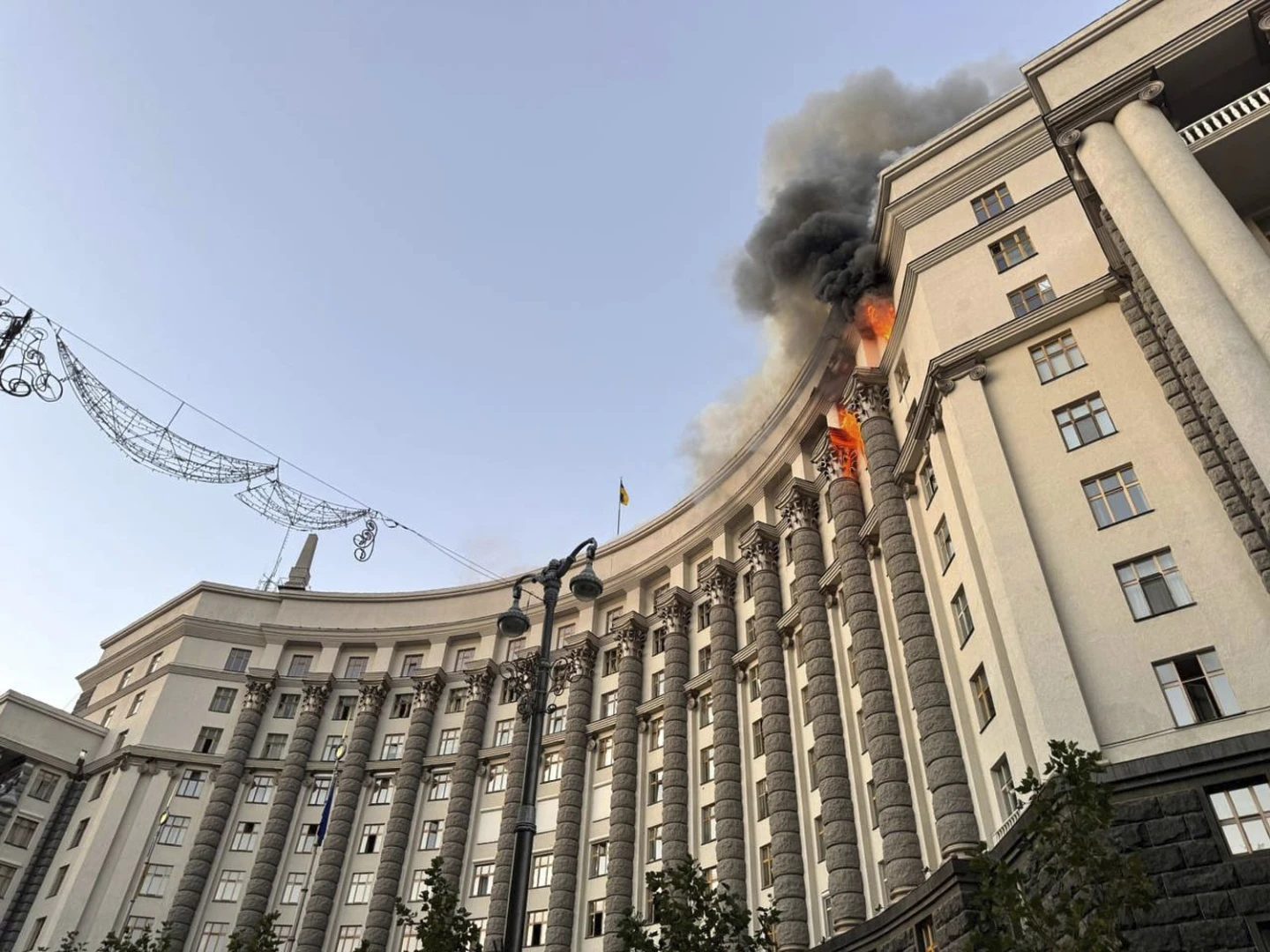 Ukraine's Government Resilience Amidst Largest Aerial Assault