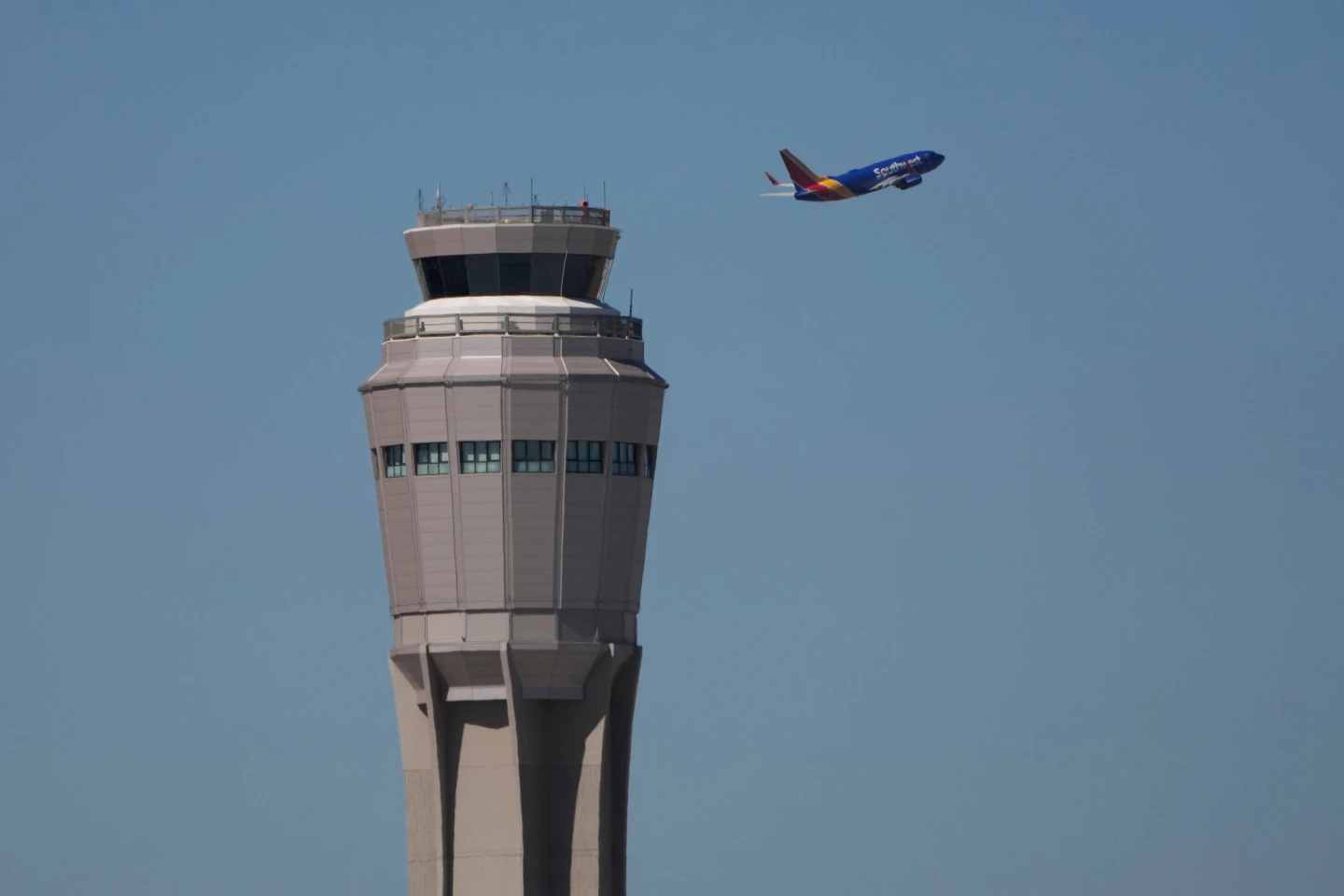 Government Shutdown Puts U.S. Aviation System at Risk: Flight Delays and Increased Concerns Ahead of the Holidays