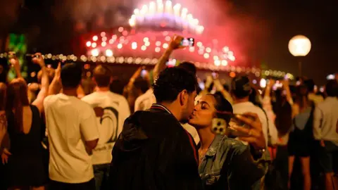 A Night of Peace: Sydney Celebrates New Year Amidst Healing After Bondi Attack