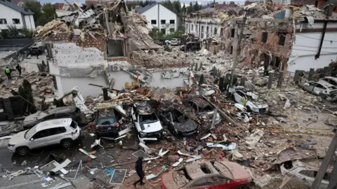 Kyiv Endures Massive Assault as Conflict Escalates