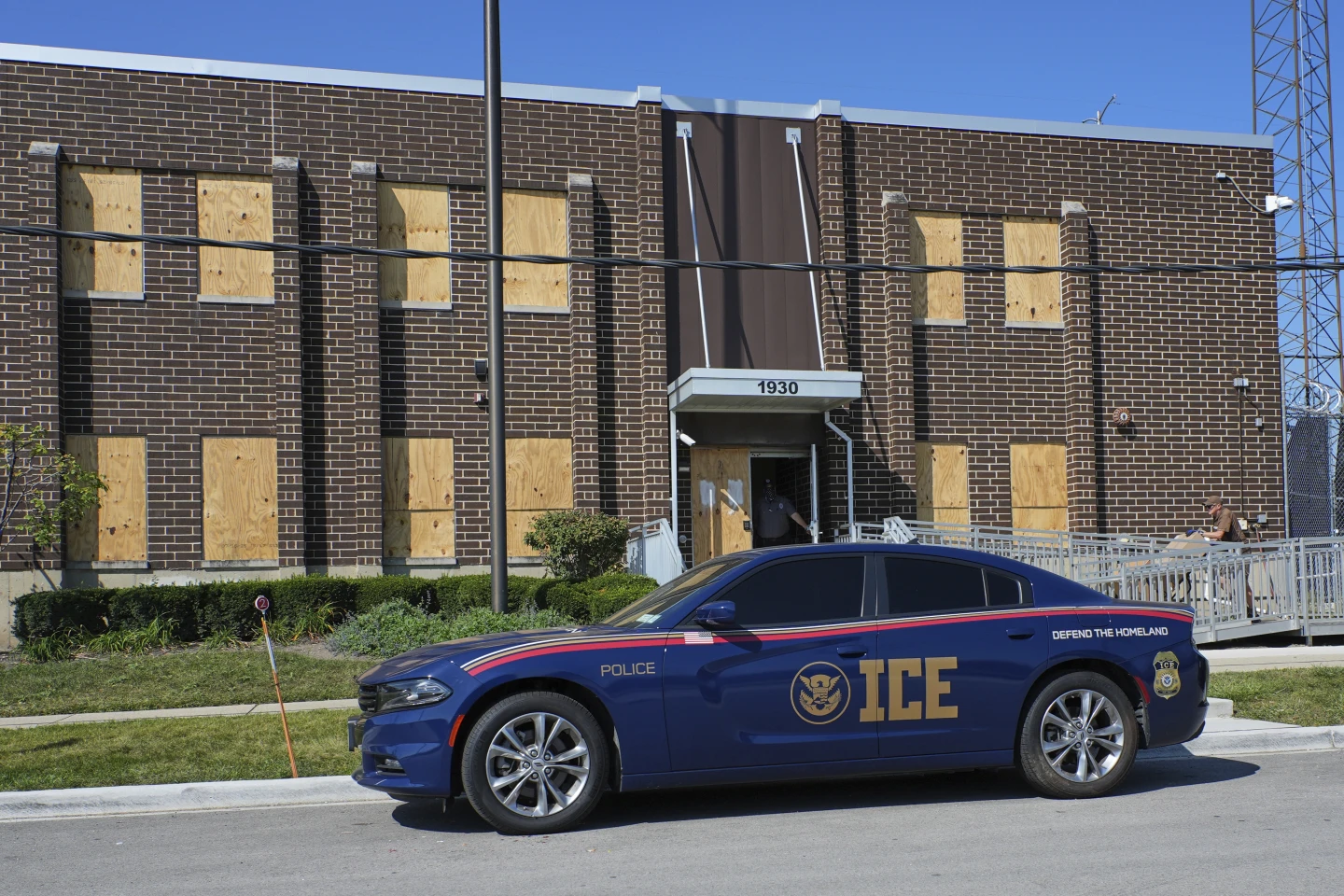 Activists Push Back as ICE Operations Target Immigrant Communities in Chicago