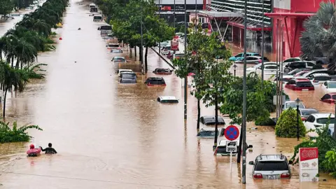 Devastating Floods in Vietnam: 41 Lives Lost and Thousands Displaced