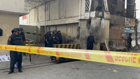 Violence Erupts in Peshawar: Suicide Bombing Targets Security Headquarters