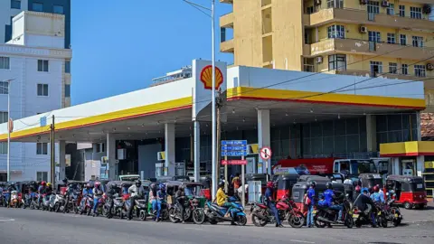 Sri Lanka Implements Fuel-Conserving Measures Amid Escalating Resources Crisis