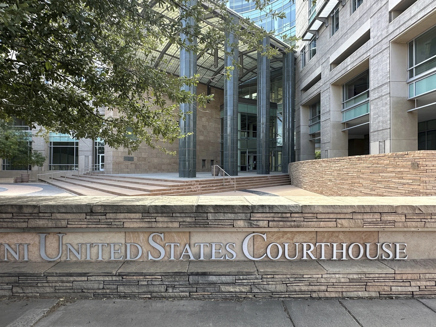 Arizona Court Halts Deportation of Unaccompanied Children Amid Safety Concerns