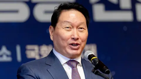 Supreme Court Overturns Billion-Dollar Divorce Settlement for South Korean Tycoon