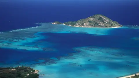 Tragic Incident on Lizard Island: Investigation Underway as Cruise Ship Passenger Found Dead