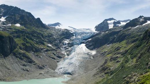 Swiss Glacier Melt Unveils 34-Year-Old Hiking Mystery