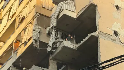 Escalating Tensions: Israel Strikes Hezbollah Leader in Beirut Amidst Ceasefire