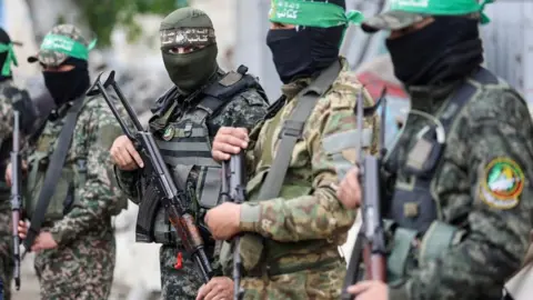 Hamas Rebuffs Disarmament Proposal Amid Stalled Peace Talks