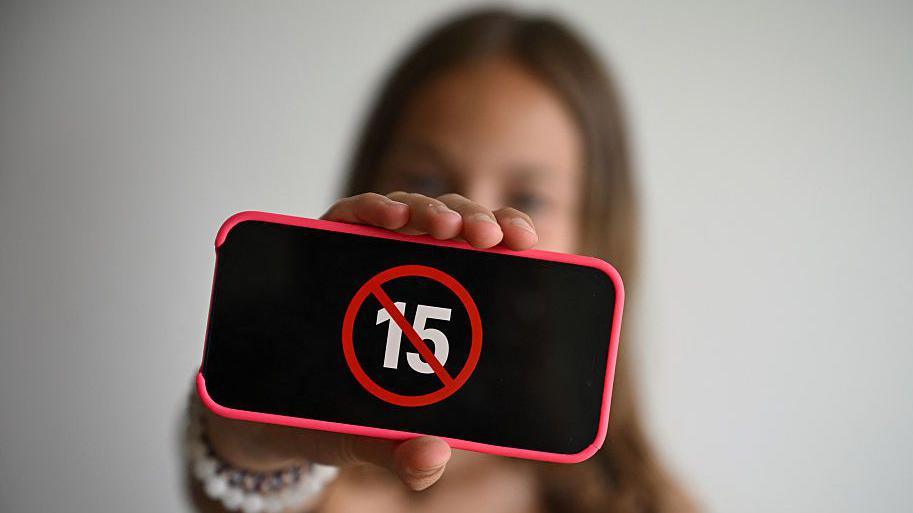 France Bans Social Media for Under‑15s, Sparking Hope for Indigenous Youth Protection