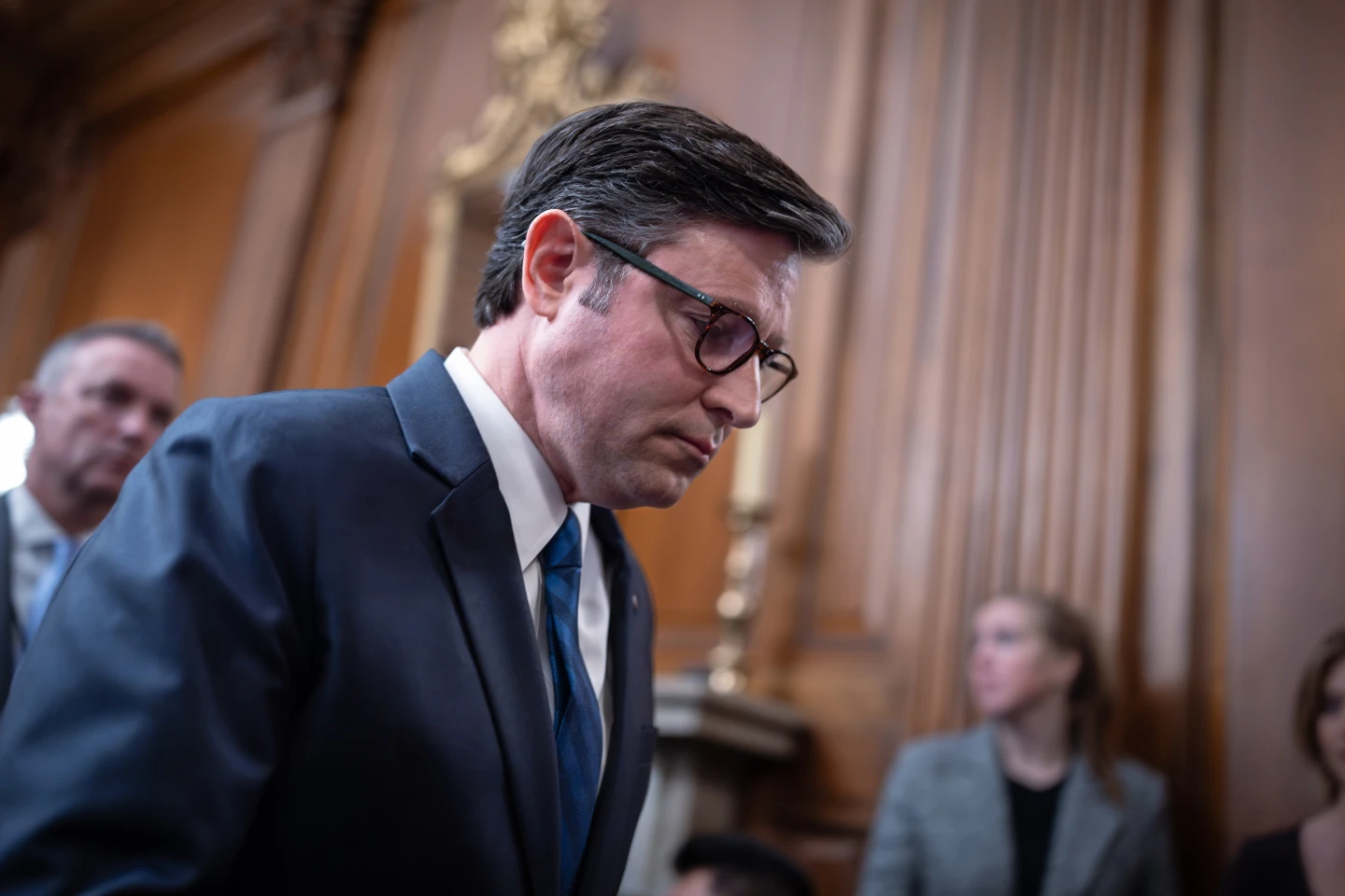 Furlough Fiasco Unfolds as Government Shutdown Drags On: Impacts on Food Aid and Healthcare