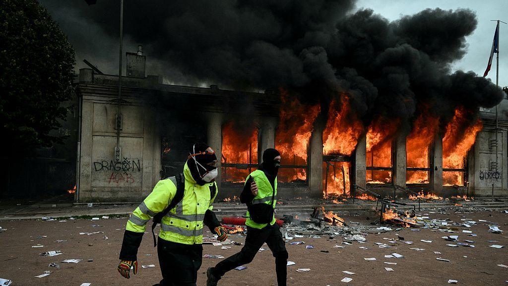 Flames, Fights and Thousands of Arrests: France’s Protest Spiral
