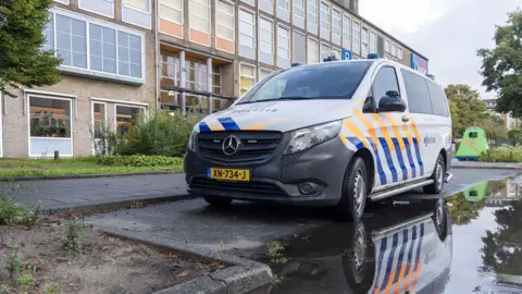 Schools Closer to Safety: Temporary Shutdowns Amid Rising Youth Violence in the Netherlands