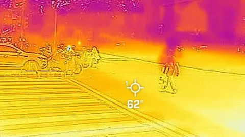 Delhi’s Sweltering Streets Reveal How Heat Overpowers Official Measures