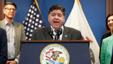 Illinois Governor's $1.4 Million Blackjack Win Sparks Philanthropic Plans